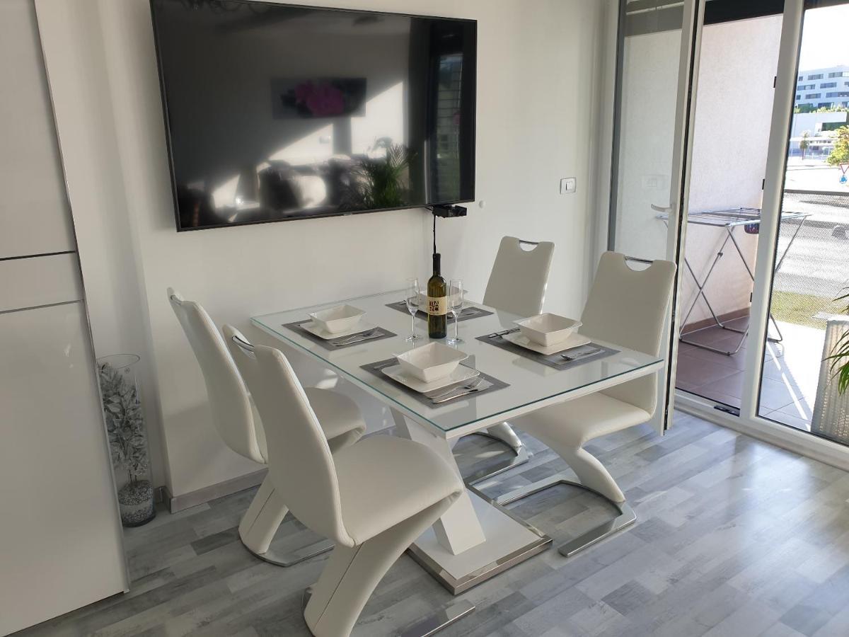 Apartment Val Koper Exteriör bild