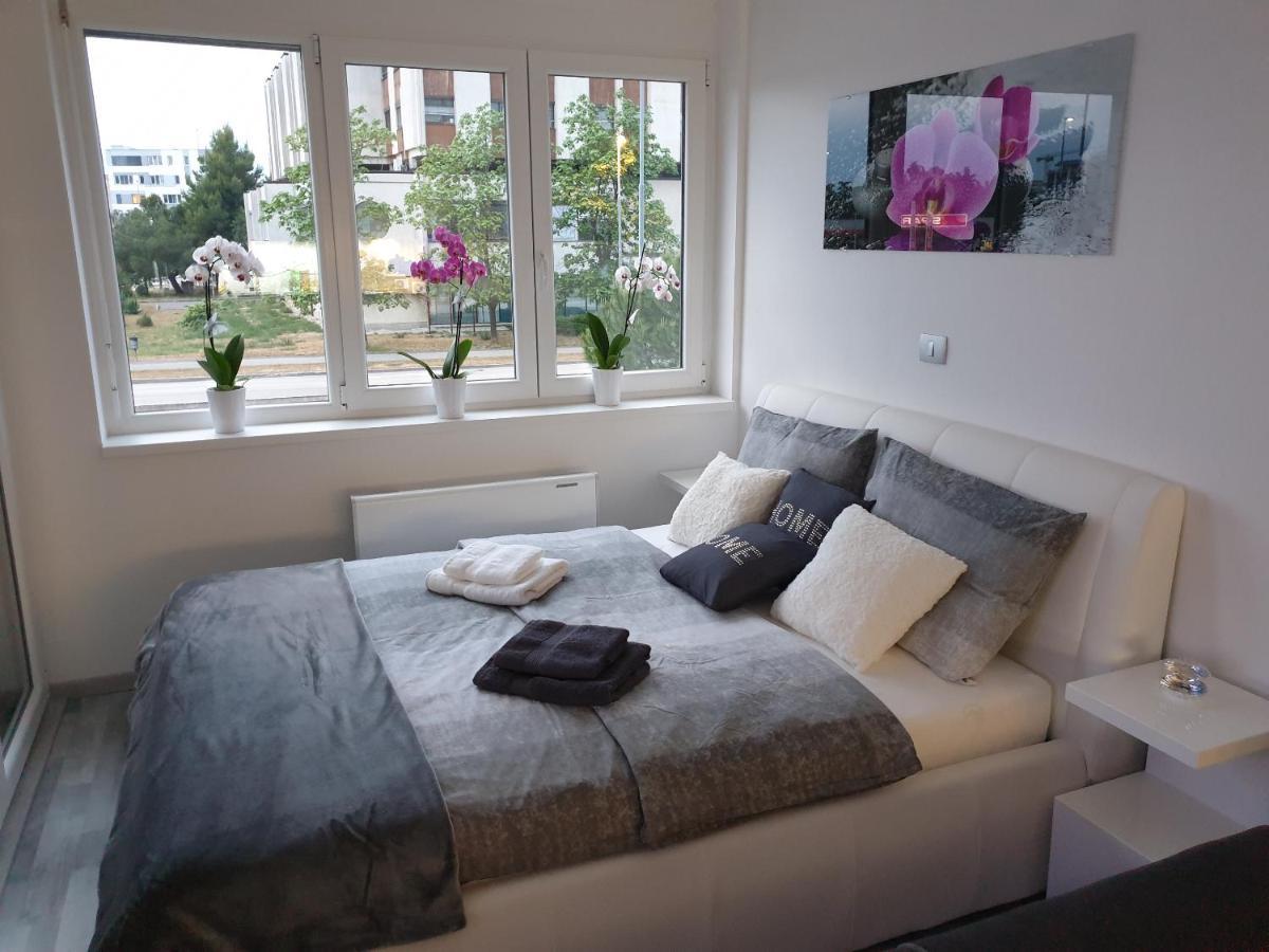 Apartment Val Koper Exteriör bild