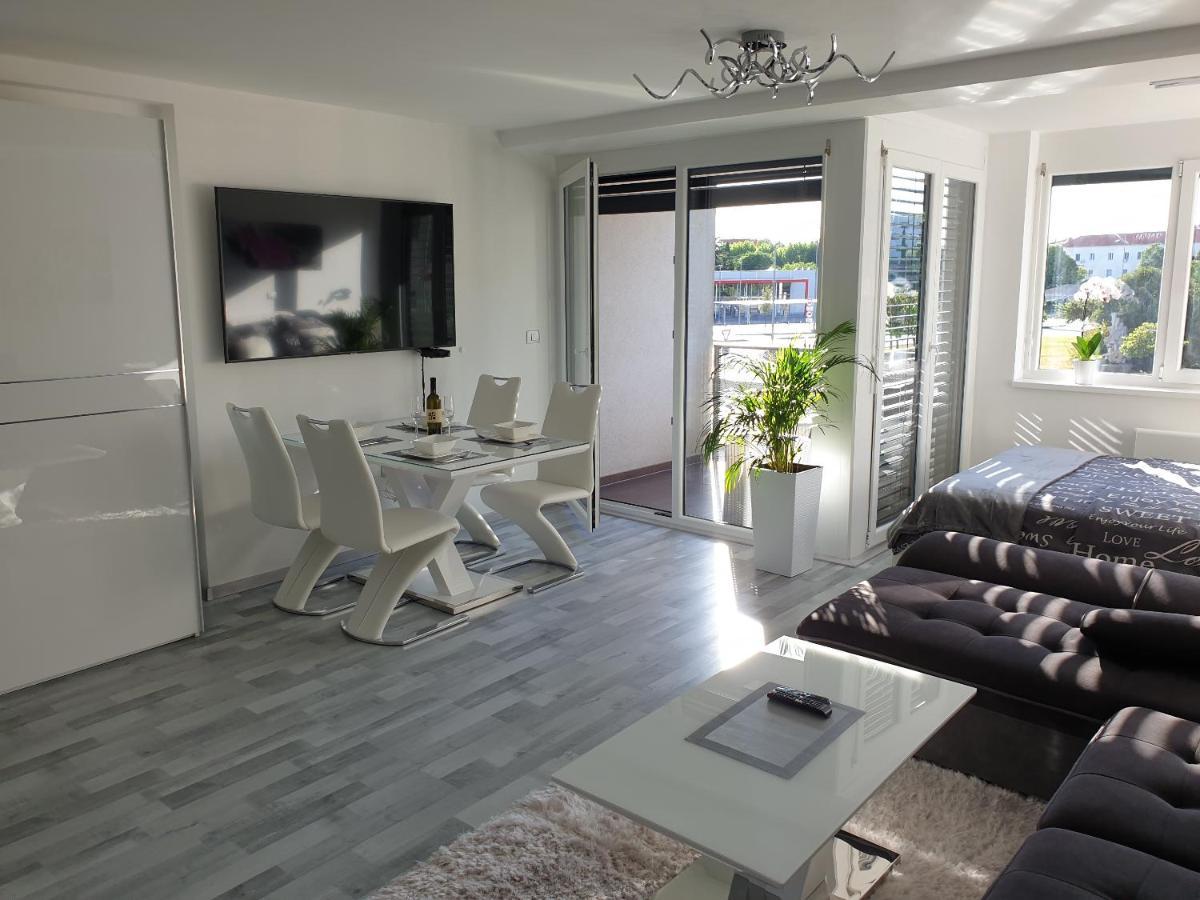 Apartment Val Koper Exteriör bild